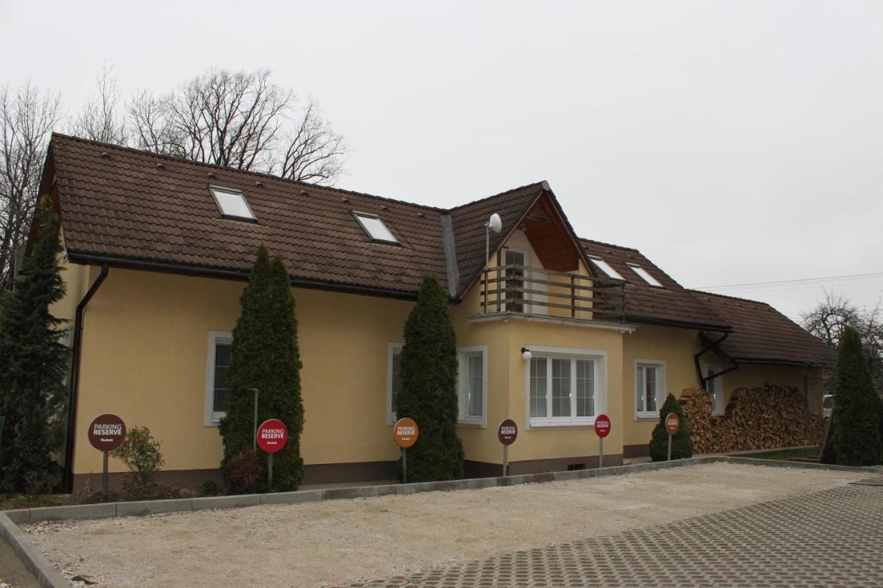 Dom Via Jasna Demaenova Villa Liptovský Mikuláš Dış mekan fotoğraf